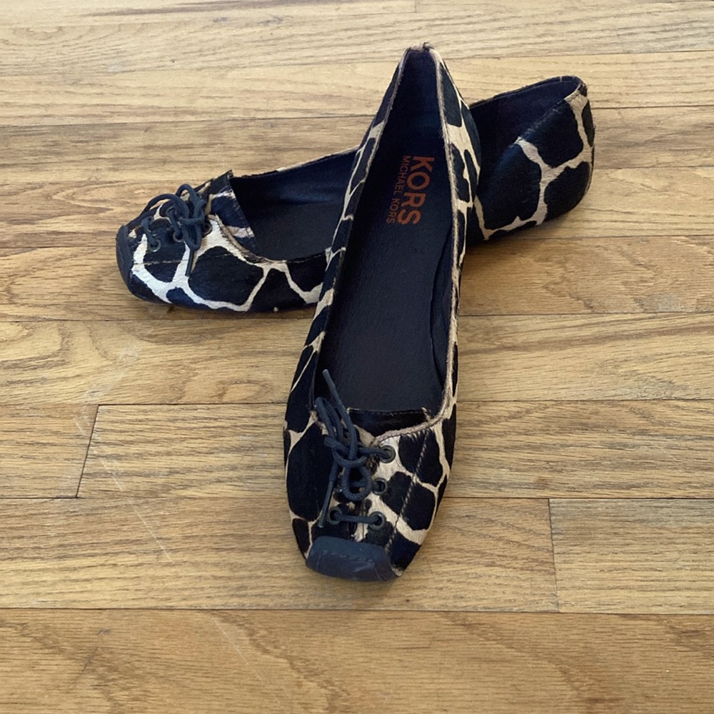 Michael Kors Leopard print flats